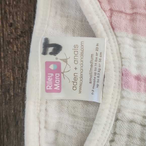 Aden + Anais Swaddle Wrap - Picture 2 of 5